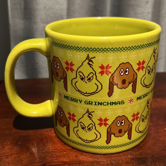 LARGE Dr Seuss Merry Grinchmas Mug Grinch & Dog 2015 - Picture 1 of 9